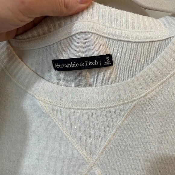Abercrombie & Fitch Lightweight White Crewneck T-Shirt Women’s Size Small - Picture 4 of 5